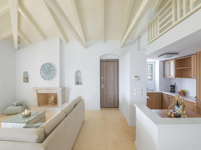 Others 5, Villa in Peloponnese with pool, Peloponnese