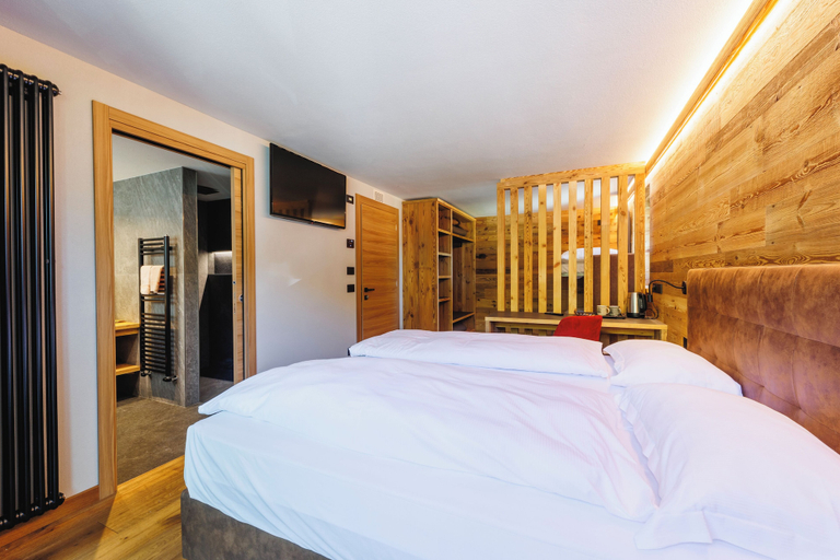 Bedroom 3, Steinbock B&B, Sondrio