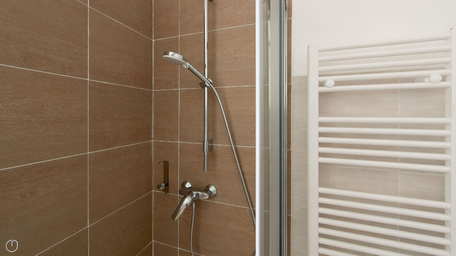 Bathroom 3, SO-L563-TOLA35AT - Villa Tola - Rosso, Sondrio