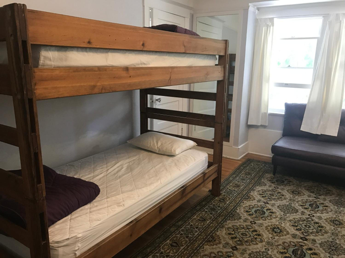 Bedroom 4, Orange Drive Hostel , Los Angeles