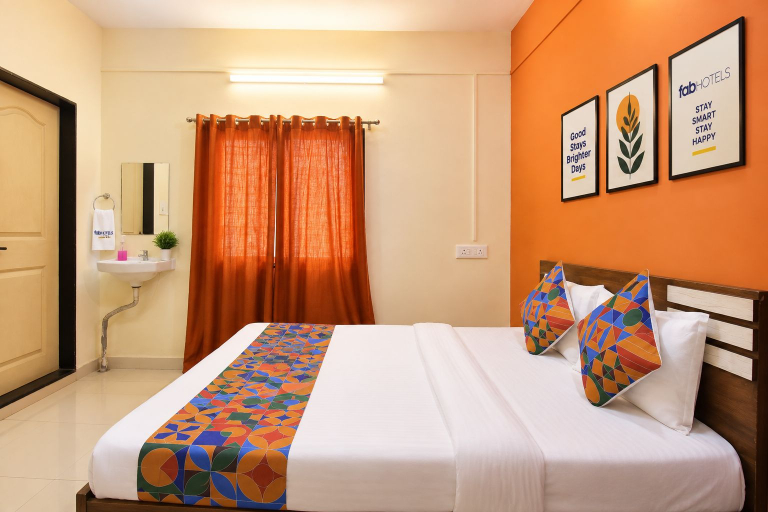 Others 3, FabHotel The G Stay, Pune