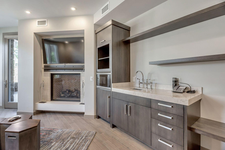 Others 2, Platinum Four Bedroom Suite 4 Apartment Hotel by RedAwning, Summit