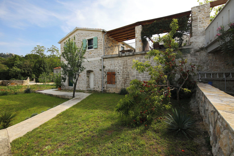 Others 3, Apartment Blue Wind, Tkon