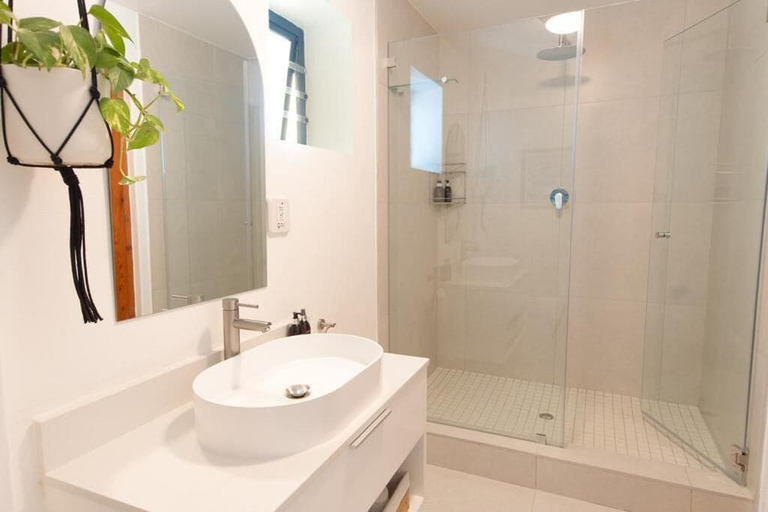 Bathroom 4, African Perfection 1, Cacadu