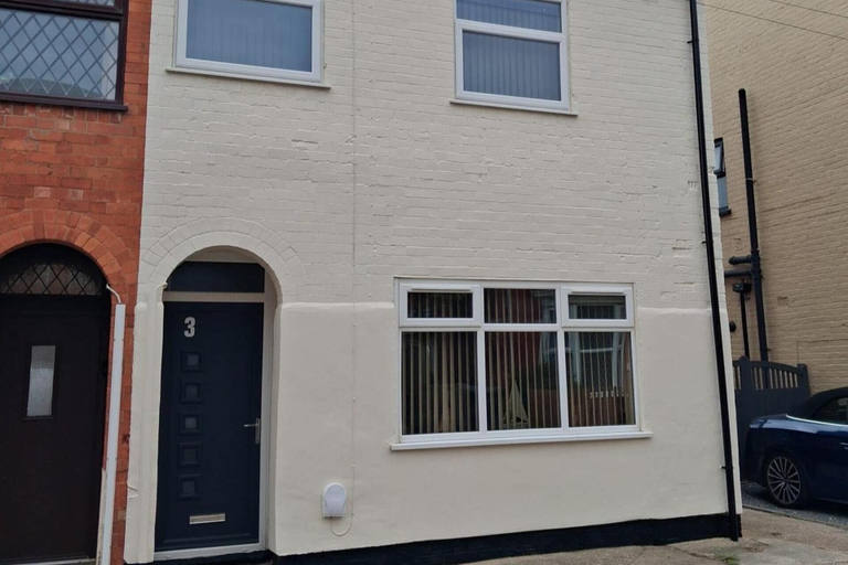 Others 2, Central Sutton on Sea 4-bed House, Sleeps 8, Lincolnshire