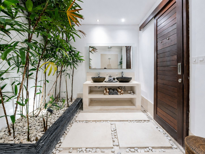Others 2, Private Tropical Hideaway in Seminyak, Badung