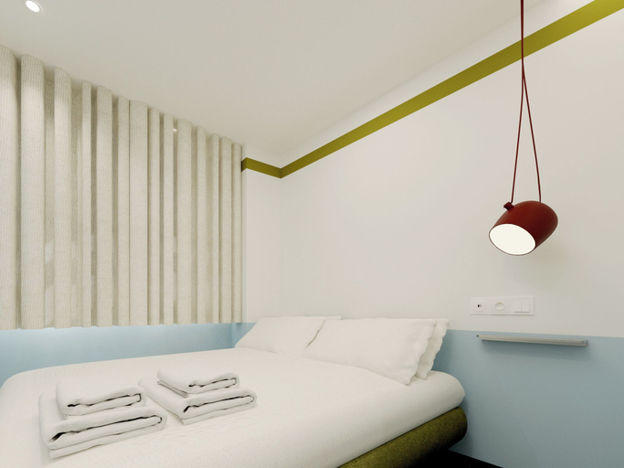 Others 5, Cabins Sleeping Athens, Attica