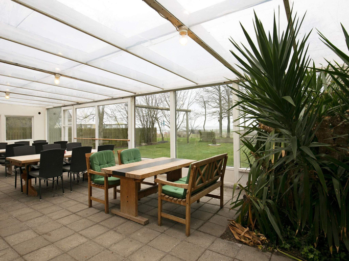 Food & Drinks 5, 4 Star Holiday Home in Logstor, Vesthimmerland