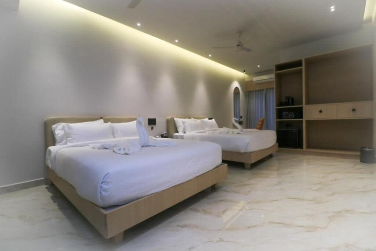 Others 5, Hotel Shell Mark, Mandya