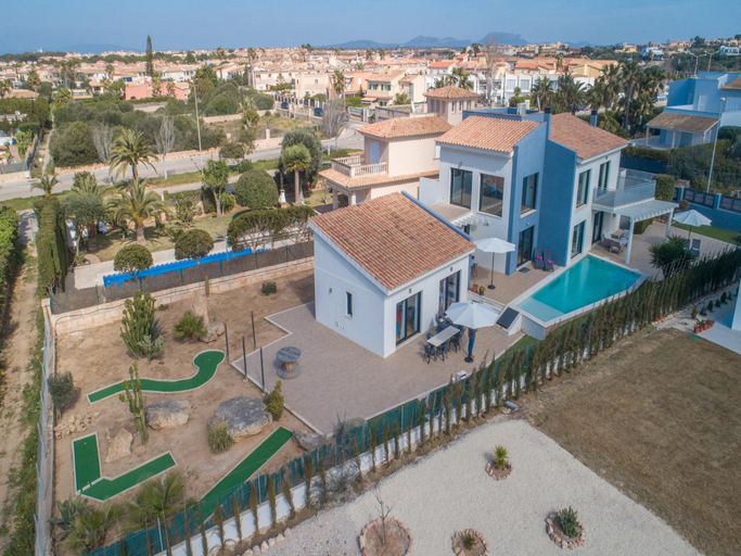 Others 4, La Primera Villa in Sa Torre, Baleares