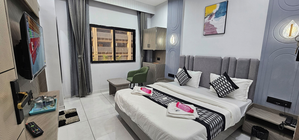 Others 2, Hotel HR Comfort, Gandhinagar