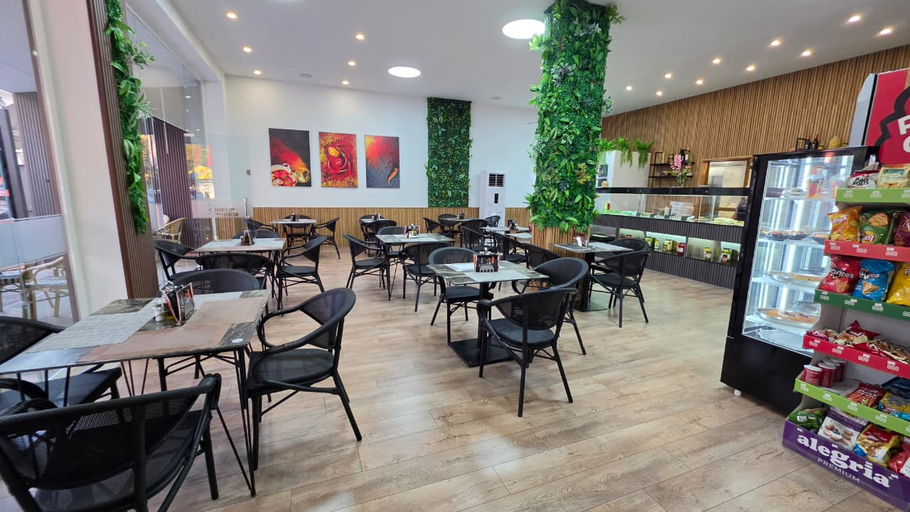 Food & Drinks 5, Hotel Edina by Hp, Sarandës