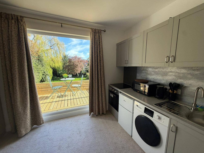 Others 5, 1 Bed - Sleeps 3 - Parking - Pets, London