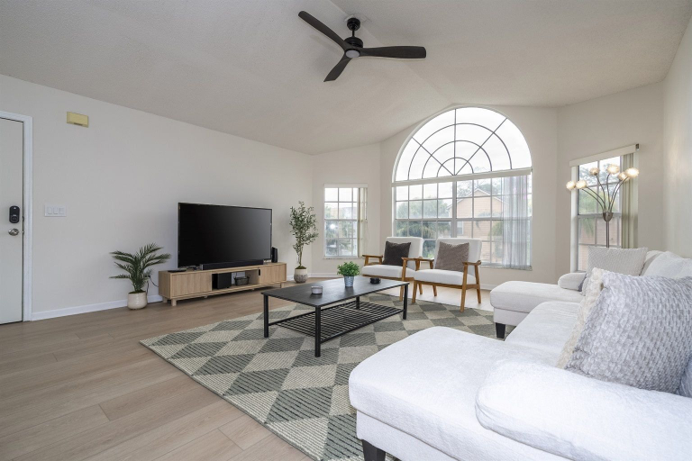 Others 1, 3BR Condo Royal Bay Near Disney + Resort, Osceola