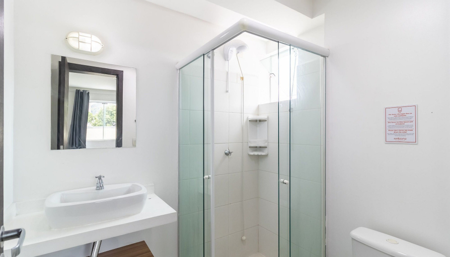 Bathroom 3, SPTs Studios Convenientes em Blumenau, Blumenau