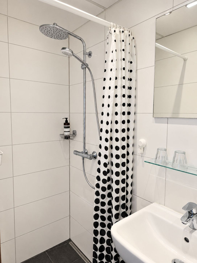 Bathroom 4, Hotel Zee en Duin, Katwijk