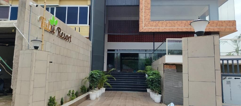 Others 4, Tulsi Resort, Gorakhpur
