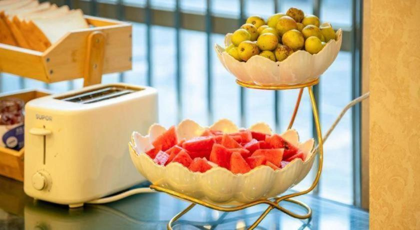 Food & Drinks 5, Vienna Hotel Shenzhen Dalang Clothing Base Branch, Shenzhen