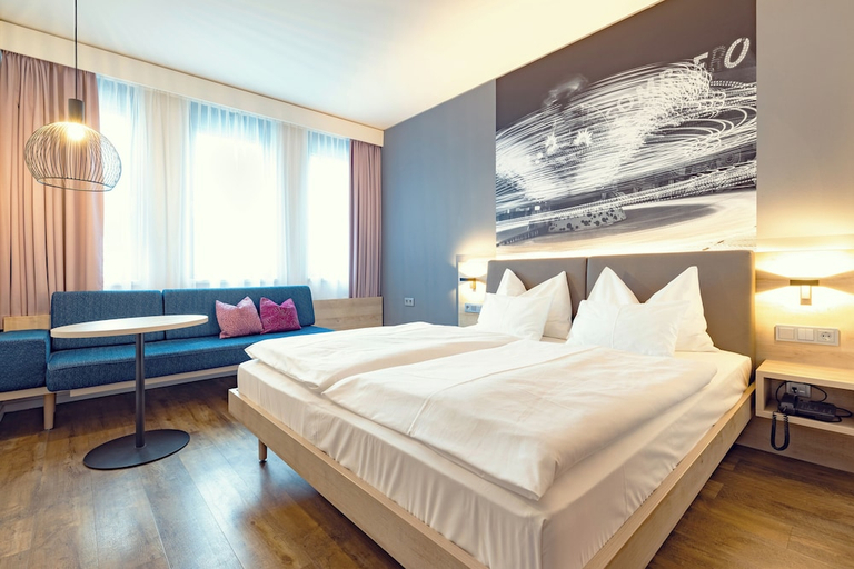 Bedroom 2, roomz hotel & conference center vienna prater, Wien