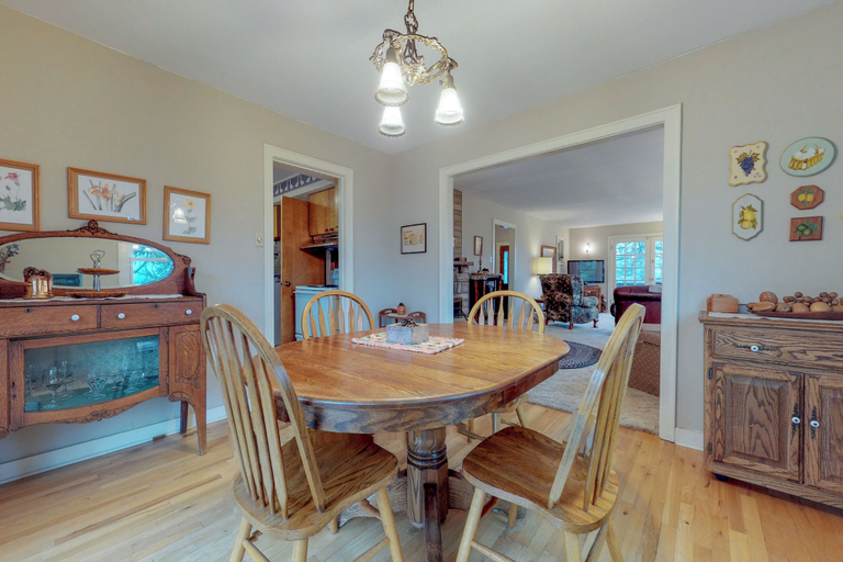 Others 2, Secluded Vacation Home With Lake & Mountain Views - Walk to Downtown, Larimer