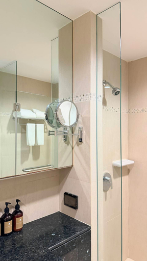 Bathroom 4, PP Princess Resort, Mueang Krabi
