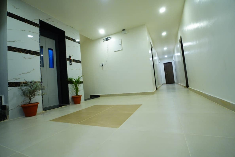 Others 5, Laveesh Suites, Anantapur