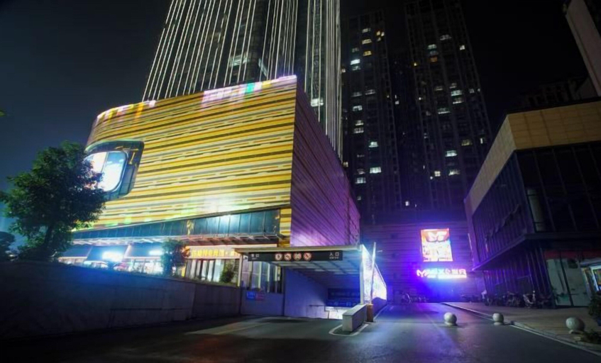 Exterior & Views 2, Lavande Hotels (Xianning Tonghui Square), Xianning