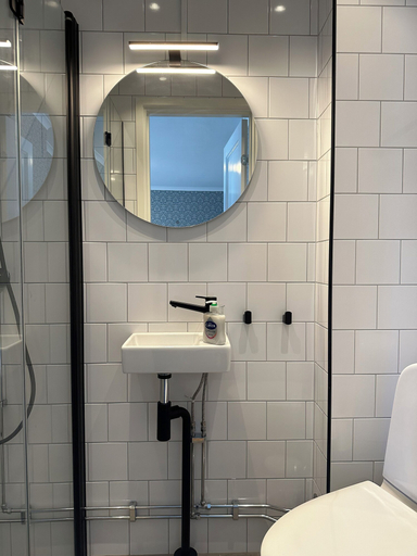 Bathroom 3, Crusellska, Strömstad
