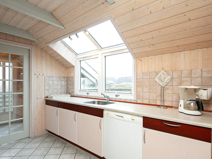 Others 5, 4 Star Holiday Home in Ringkobing, Ringkøbing-Skjern