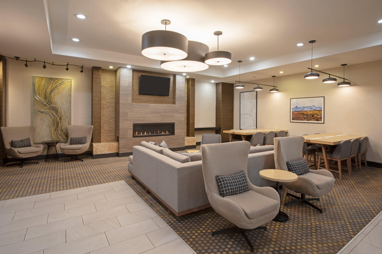 Public Area 3, Holiday Inn Hotel & Suites Durango Downtown by IHG, La Plata