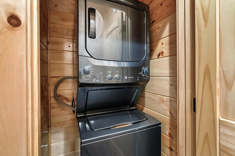 Others 5, Lykke Lodge, Sevier