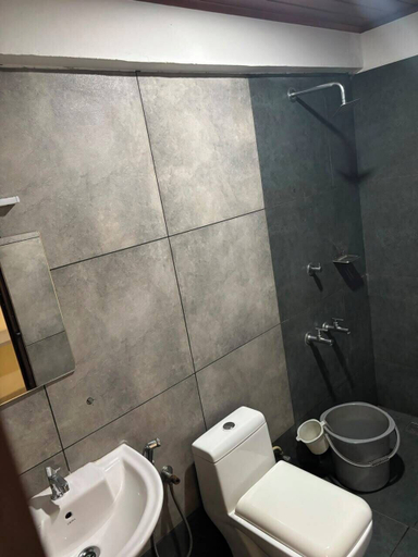 Others 3, KV Suits, Ernakulam