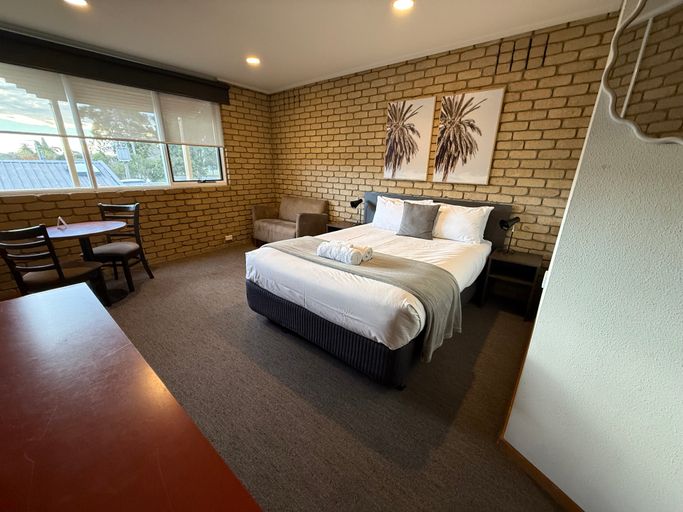 Bedroom 3, Mitchell on Main Motel, E. Gippsland - Bairnsdale