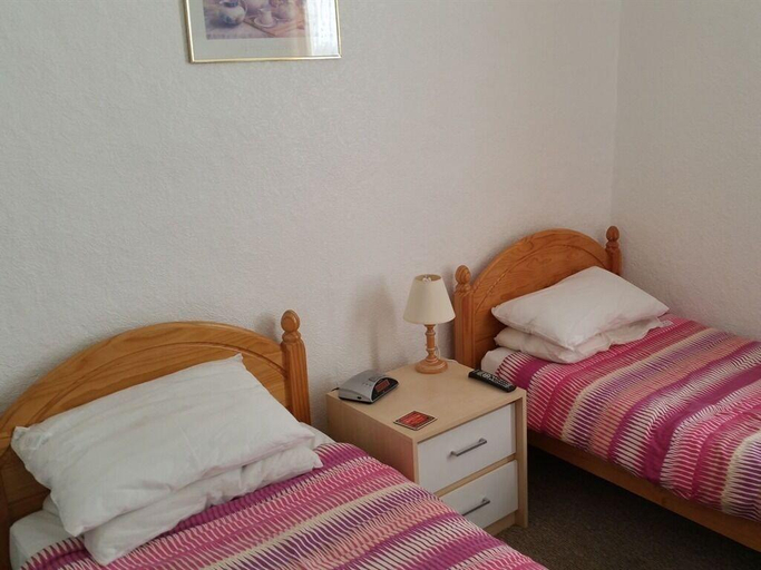 Bedroom 2, Morrisy House, Blackpool