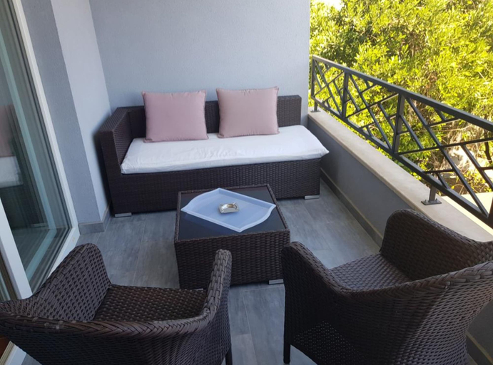 Others 5, Apartments Near the Beach Orebic, Orebić