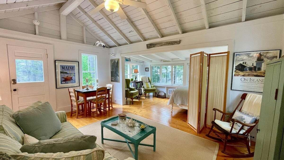 Others 4, Whispering Spruces; Cozy Studio With Queen Bed & W, Knox