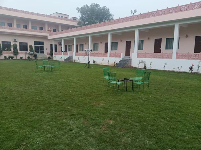 Others 3, Hotel Ranthambhore Vilas, Sawai Madhopur