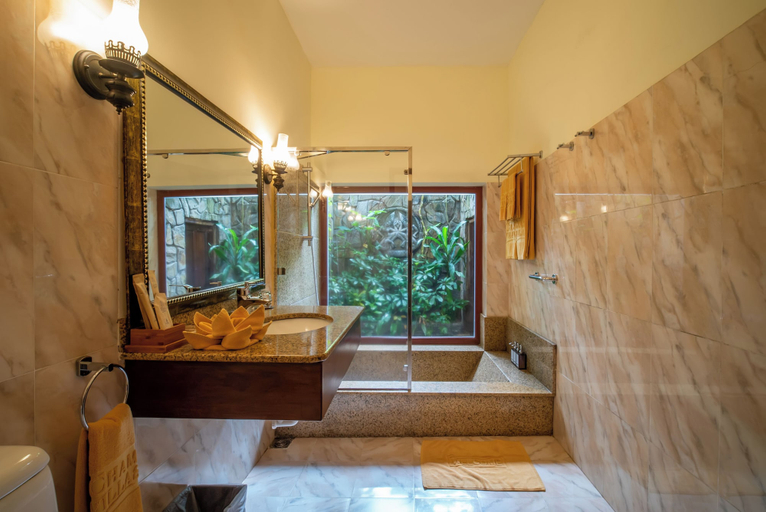 Bathroom 4, Cham Villas, Phan Thiết