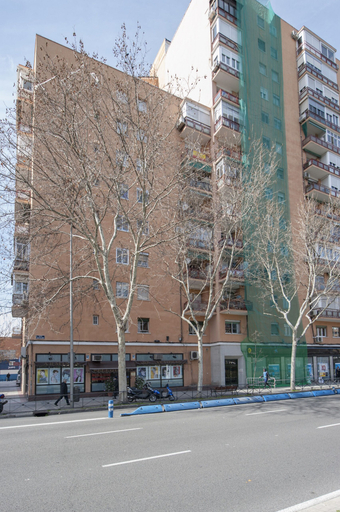 Others 5, La Castellana - Plaza Catilla III, Madrid