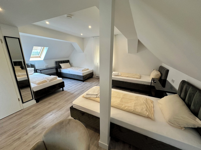 Bedroom 4, Durmaz Hotel, Region Hannover