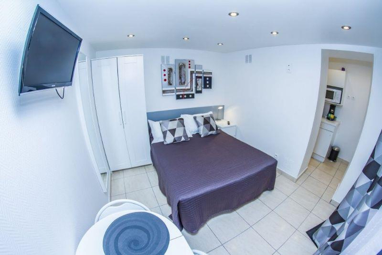 Bedroom 2, Hôtel de L'Horloge, Paris