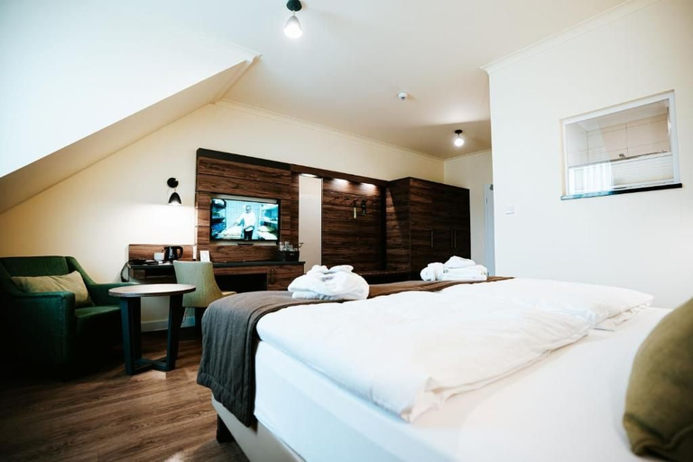 Others 3, Farmer Hotel Basedow, Mecklenburgische Seenplatte