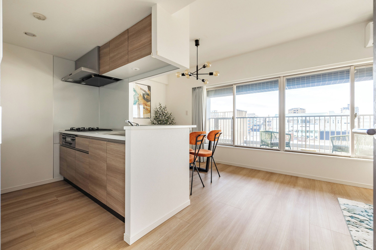Others 4, Dash Living Asakusa East