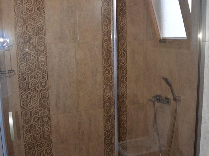Bathroom 3, Stunning 4-bed Villa Konak Private & Pool, Köyceğiz