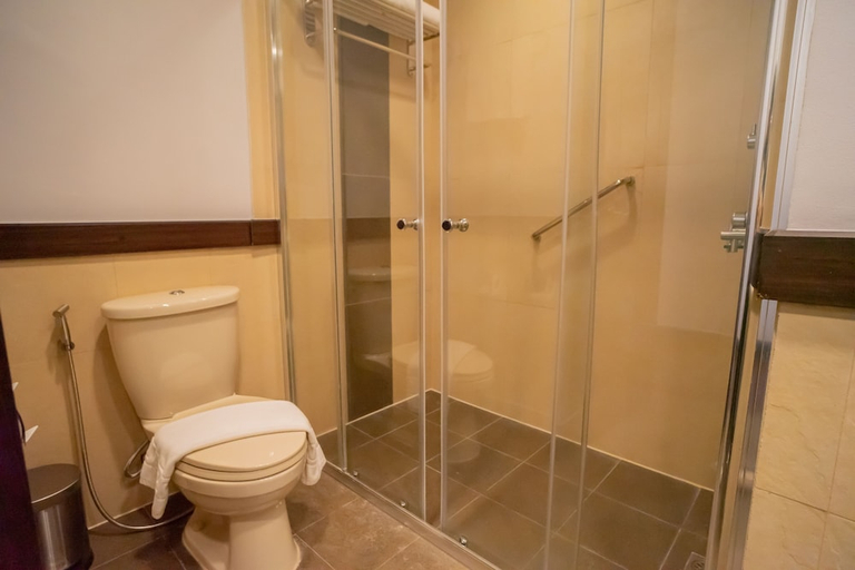 Bathroom 4, John Hay Hotels Forest Wing (formerly The Forest Lodge at Camp John Hay), Baguio City