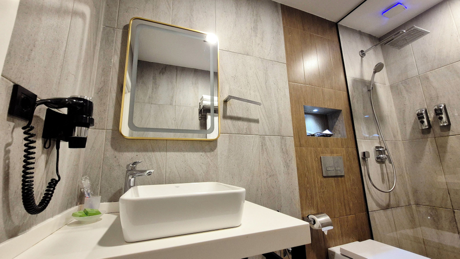 Bathroom 4, Port Rivoli Hotel Baku, Baku