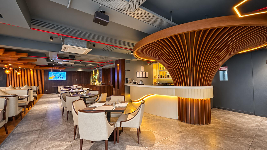 Food & Drinks 4, Yashshree Imperial, Darjiling