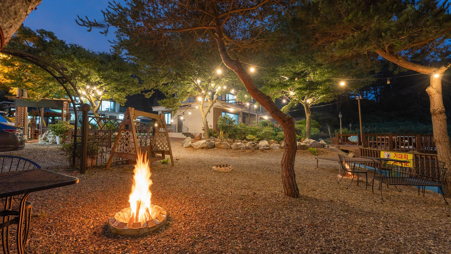 Others 4, Taean Gomseom Paradise, Taean