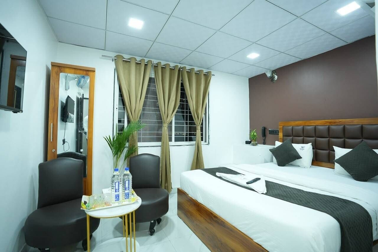 Others 3, Elysia By THL, Pune
