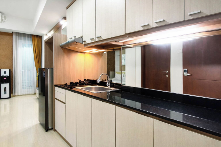 Others 5, 2 Pax Versatile Studio At Grand Sungkono Lagoon Apartment, Surabaya